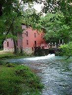 Honeysuckle Inn - Mountain View
