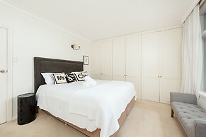 Harbour Front Single Level Apartment