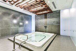 Front Street Luxury Condos