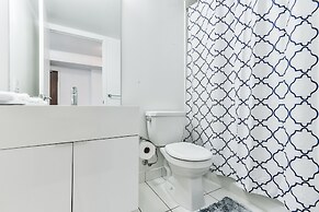 Iceboat Terrace Luxury Condos