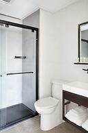 The Queen Hotel Queen Village, Sonder by Marriott Bonvoy