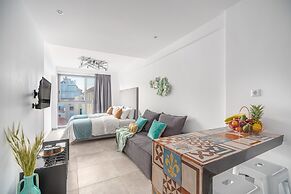 Mythos Luxury Suites