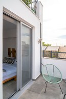 Mythos Luxury Suites