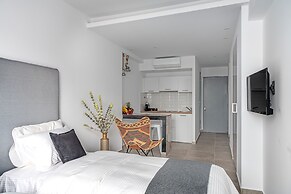 Mythos Luxury Suites