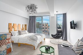 Mythos Luxury Suites