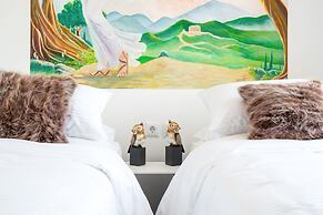 Mythos Luxury Suites