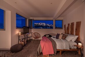 Mythos Luxury Suites