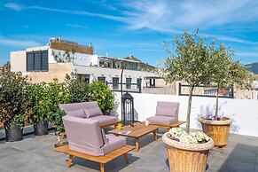 Mythos Luxury Suites