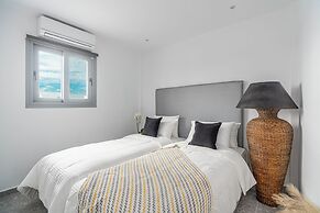 Mythos Luxury Suites