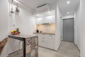 Mythos Luxury Suites