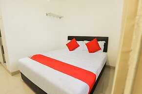 Super OYO 89495 Rich Hotel