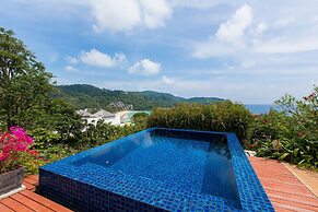 Kata Gardens Penthouse Seaview with Pool 8C