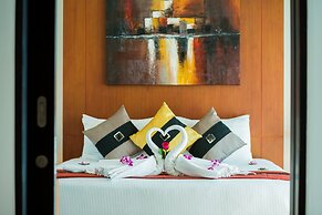 Ocean views Kata gardens penthouse 6C near Kata Noi Beach