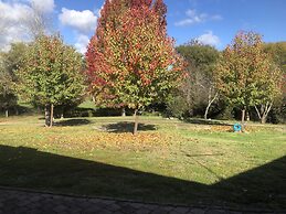 Colonial Inn Guest Rooms
