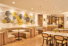 Alia Boutique Pasar Baru