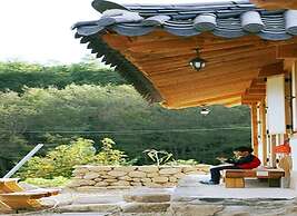 Hadong Today Sun Hanok Traditional House