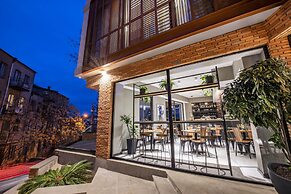 BARNOVI BOUTIQUE HOTEL