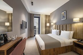 BARNOVI BOUTIQUE HOTEL