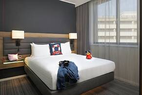 Moxy Southampton