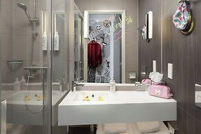 Moxy Southampton
