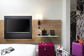 Moxy Southampton