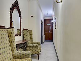 Empire Hotel