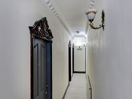 Empire Hotel