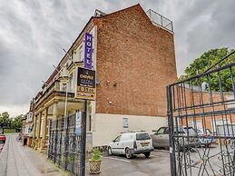 Empire Hotel