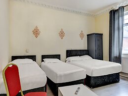 Empire Hotel