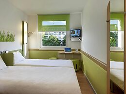 ibis budget Warszawa West Station