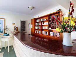 Alkionides Seaside Apartments