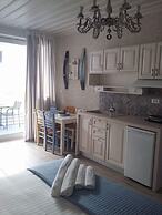 Alkionides Seaside Apartments