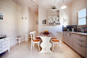 Alkionides Seaside Apartments