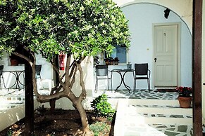 Alkionides Seaside Apartments