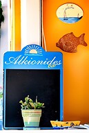 Alkionides Seaside Apartments