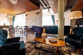 TRYP by Wyndham San Luis Potosi Hotel & Suites