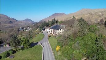 Kylemore Pass Hotel