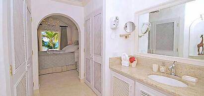 Emerald Beach 4 - Villa Plumbago