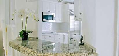 Emerald Beach 4 - Villa Plumbago