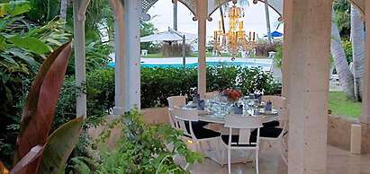 Emerald Beach 4 - Villa Plumbago