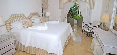 Emerald Beach 4 - Villa Plumbago