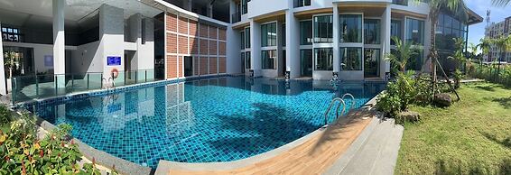 Atom Phuket Hotel