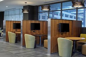 Courtyard by Marriott Baltimore Downtown/McHenry Row