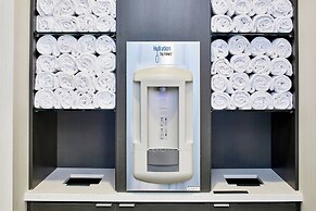 Courtyard by Marriott Baltimore Downtown/McHenry Row