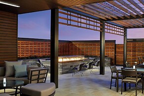 Courtyard by Marriott Baltimore Downtown/McHenry Row