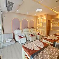 Kana Triple L Hotel