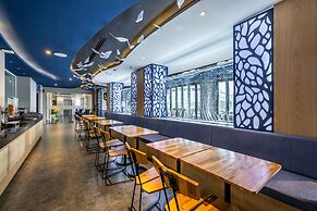 Kana Triple L Hotel