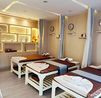 Kana Triple L Hotel