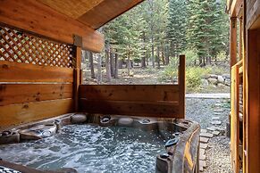 Bear Meadows Lodge - Hot Tub - Tahoe Donner 6 Bedroom Home by RedAwnin