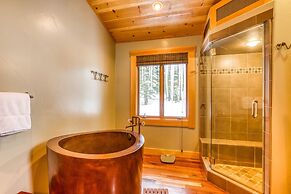 Bear Meadows Lodge - Hot Tub - Tahoe Donner 6 Bedroom Home by RedAwnin